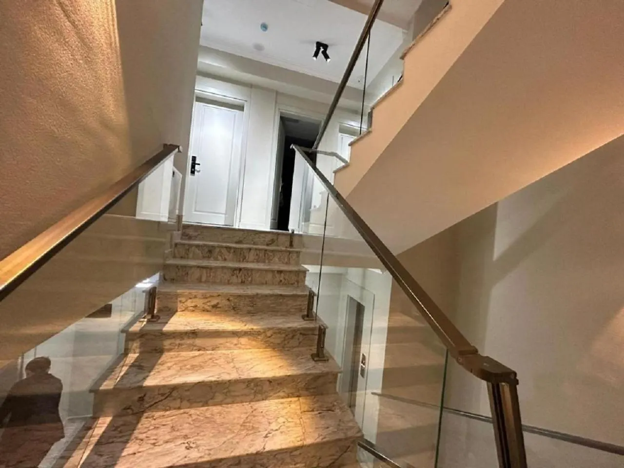 Parliament Hotel & Restaurant Baku
