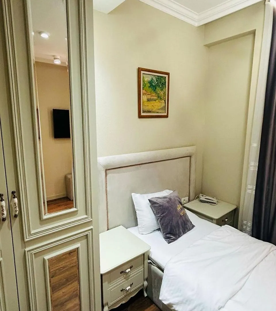 Parliament Hotel & Restaurant Baku 4*,
